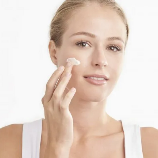 Bioderma Sebium Pore Refiner 30ml - Image 2 | Deoora