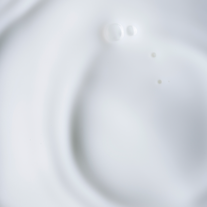 Vacation Aqua-Repair Milky Cleanser 200ml - Image 3 | Deoora