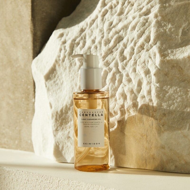Centella Light Cleansing Oil 200ML - Image 6 | Deoora